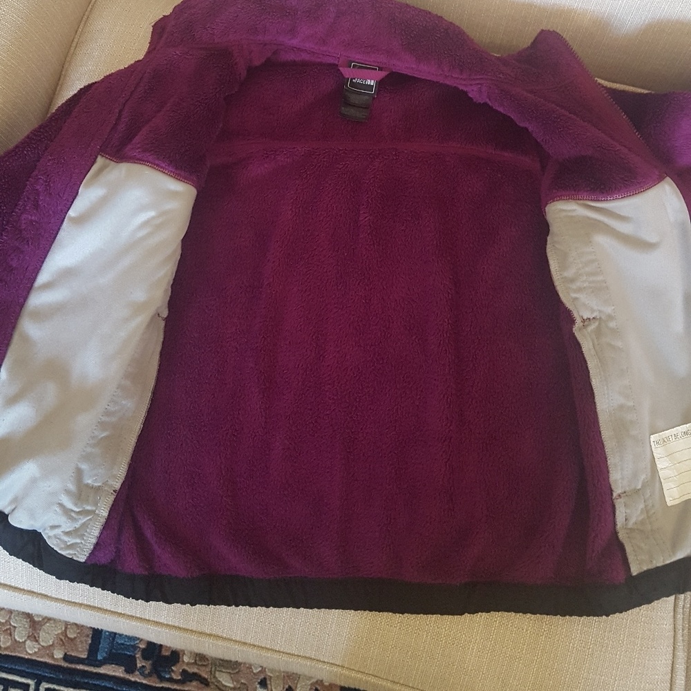 The North Face Girls' Osolita Fleece; Size 10/12 - Picture 4 of 4